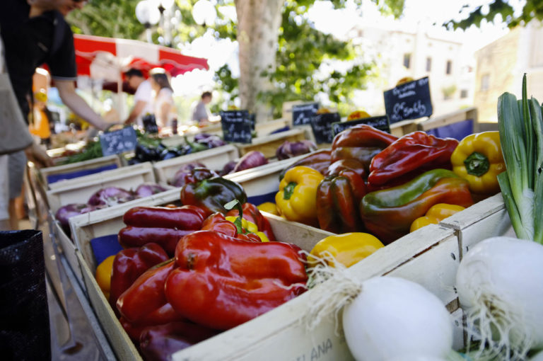 Le jour de marché à Collioure (dimanche et mercredi matin)